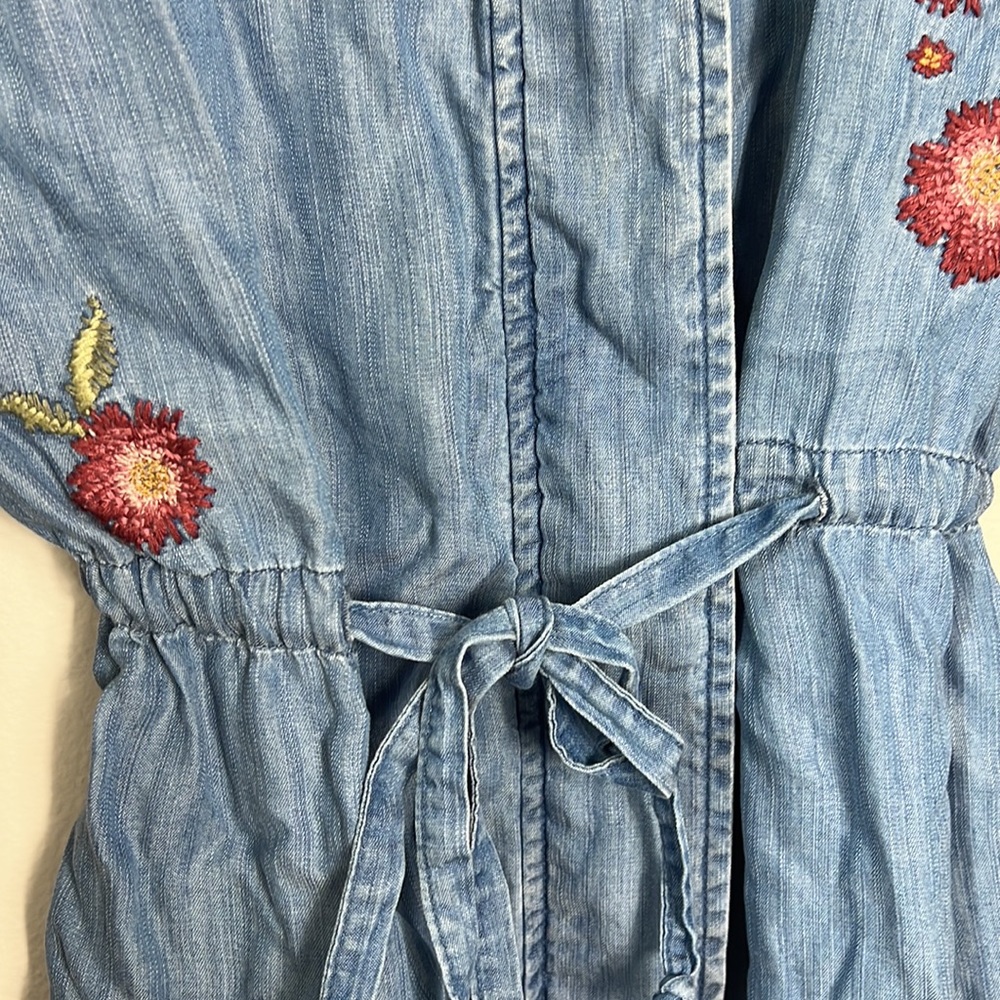Love 8 Soft Denim Embroidered Boho Top SZ S - Picture 4 of 6